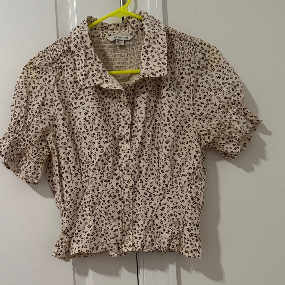 American Eagle Outfitters Cream and Brown Floral Top